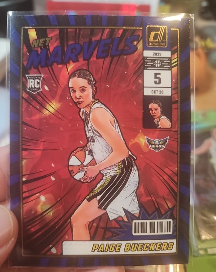2025 Donruss WNBA #23 Paige Bueckers Net Marvels — front