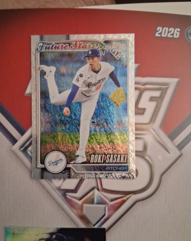 2026 Topps Series 1 #66 Roki Sasaki — front