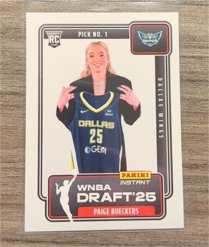 2025 Panini Instant WNBA Draft Night #DN-1 Paige Bueckers — front