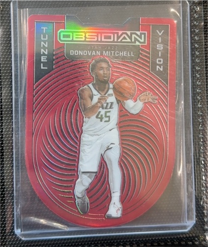 2020-21 Panini Obsidian Tunnel Vision #4 Donovan Mitchell — front