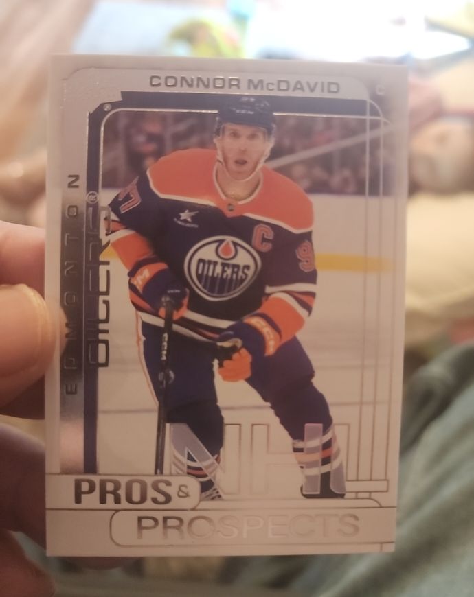 2024-25 Upper Deck Extended Series NHL Pros and Prospects #PP-9 Connor McDavid — front
