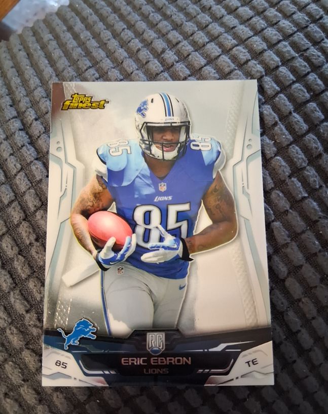 2014 Topps Finest #123 Eric Ebron — front