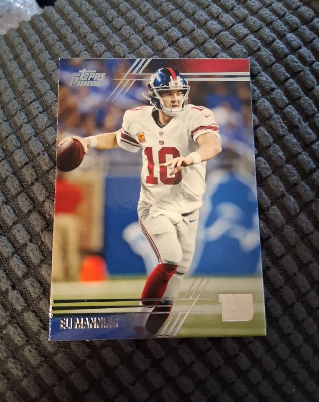 2014 Topps Prime #21 Eli Manning — front