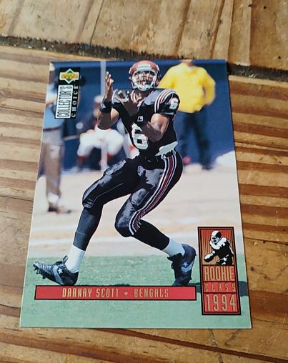 1994 Upper Deck Collector's Choice #23 Darnay Scott Rookie — front