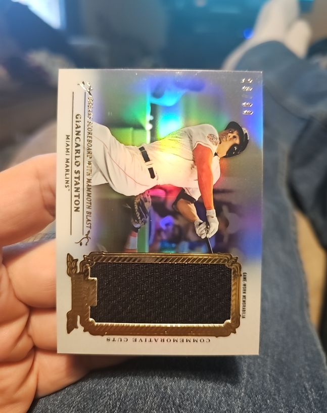 2013 Topps Tribute Commemorative Cuts Relics Red #CC-GS Giancarlo Stanton — front