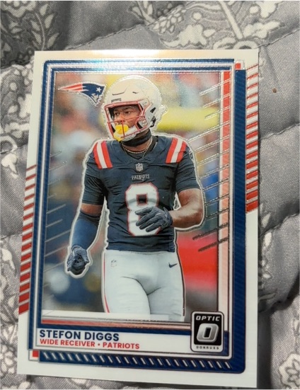 2025 Panini Donruss Optic #161 Stefon Diggs — front
