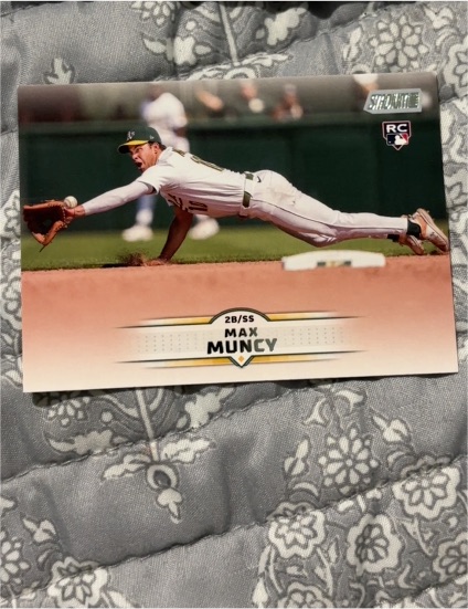 2025 Topps Stadium Club #28 Max Muncy — front