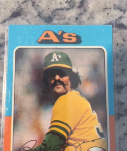 1975 Topps #21 Rollie Fingers — front
