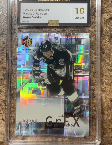 1999 Upper Deck HoloGrFX #GG8 Wayne Gretzky — front