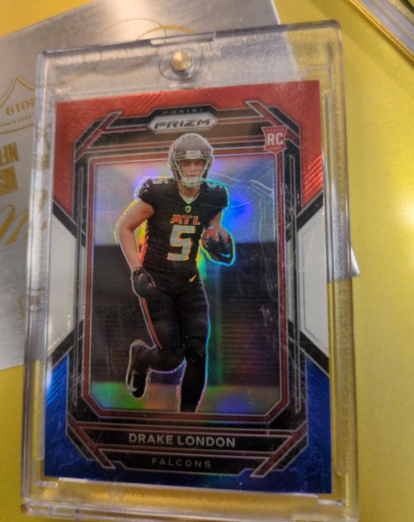 2022 Panini Prizm #308 Drake London Red White and Blue Rookie — front