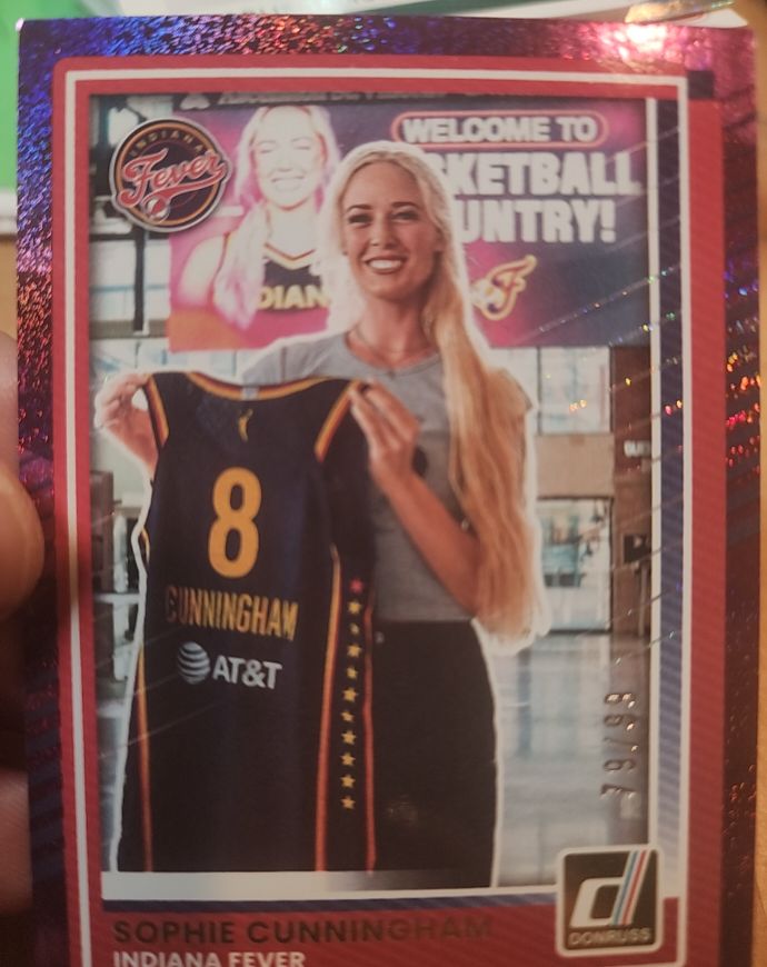 2025 Donruss WNBA #24 Sophie Cunningham — front