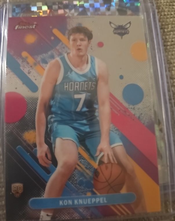 2026 Topps Finest #4 Kon Knueppel — front