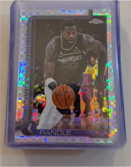 2025-26 Topps Chrome #123 Julius Randle — front
