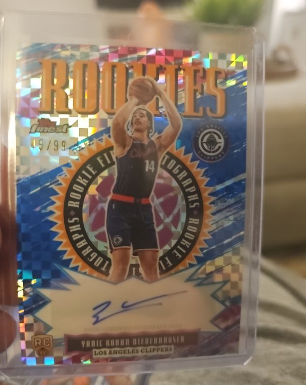 2025-26 Topps Finest #RC Yanic Konan-Niederhauser Rookie Finest Autograph Blue X-Fractor — front