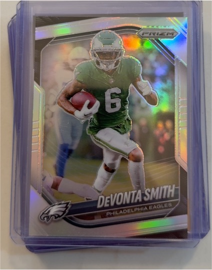 2025 Panini Prizm #70 DeVonta Smith — front