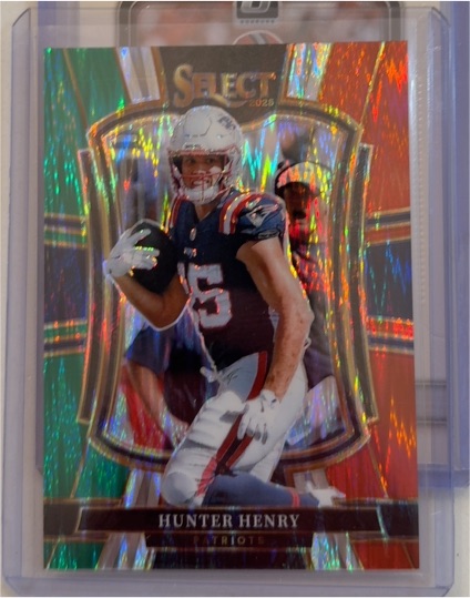 2025 Panini Select Premier Level #180 Hunter Henry — front