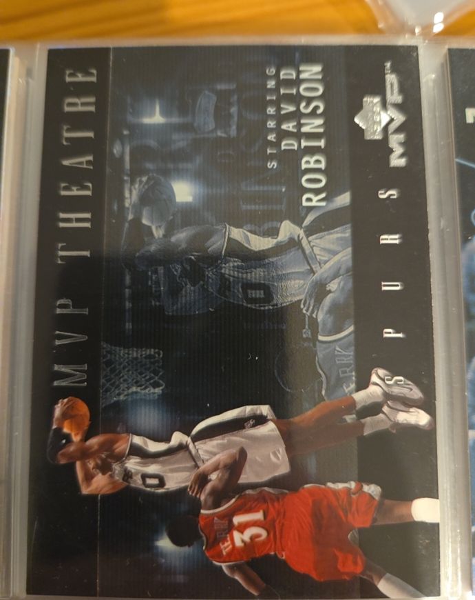 2000-01 Upper Deck MVP #M10 David Robinson MVP Theatre — front