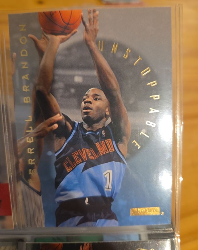 1995-96 SkyBox E-XL #5 Terrell Brandon Unstoppable — front