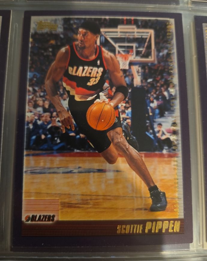 2000-01 Topps #30 Scottie Pippen — front