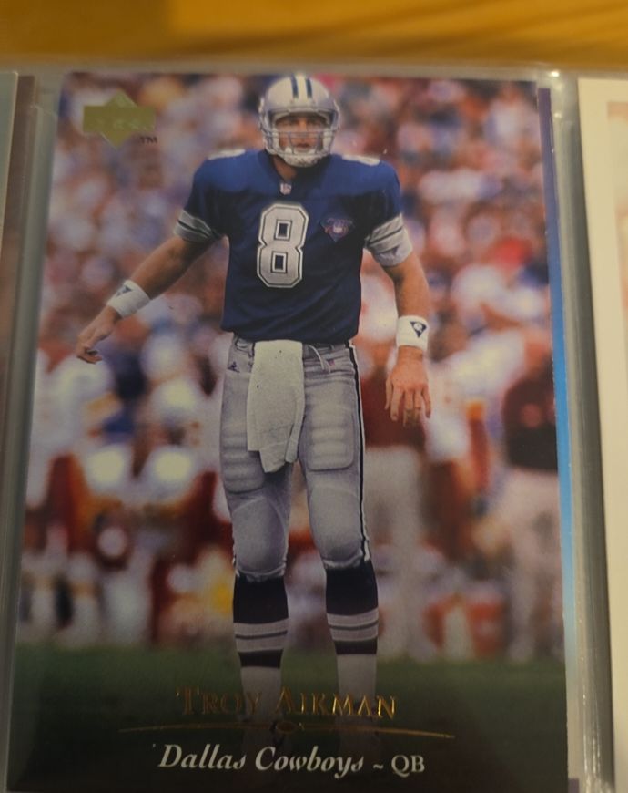 1995 Upper Deck #32 Troy Aikman — front