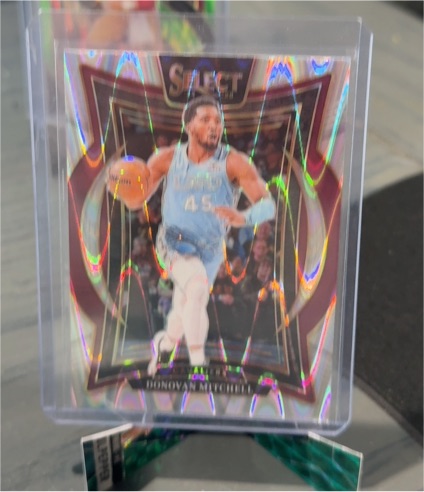 2024-25 Panini Select #21 Donovan Mitchell — front