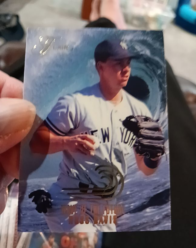 1995 Flair #287 Andy Pettitte New York Yankees — front