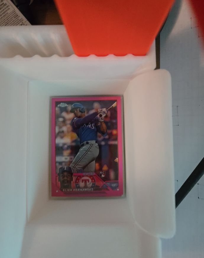 2020 Topps Chrome Pink Refractor Ezequiel Hernandez — front