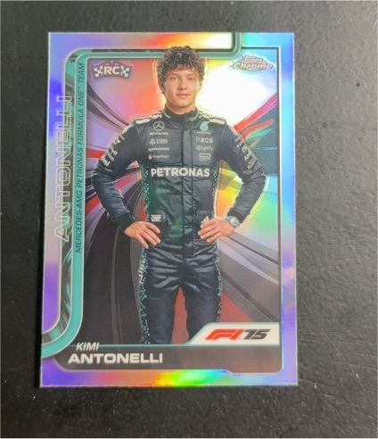 2025 Topps Chrome Formula 1 #8 Kimi Antonelli — front