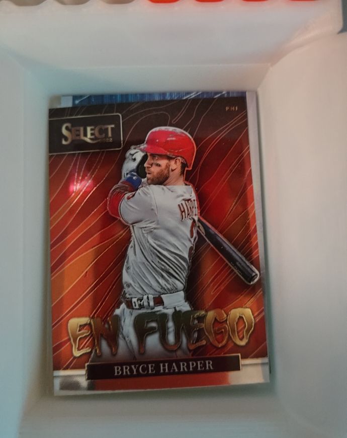 2022 Panini Select En Fuego #EF4 Bryce Harper — front