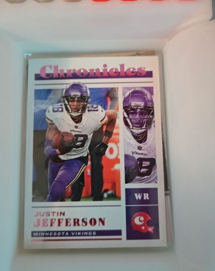 2022 Panini Chronicles #21 Justin Jefferson Minnesota Vikings — front
