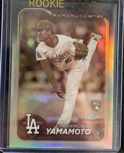 2024 Topps Chrome #18 Yoshinobu Yamamoto — front