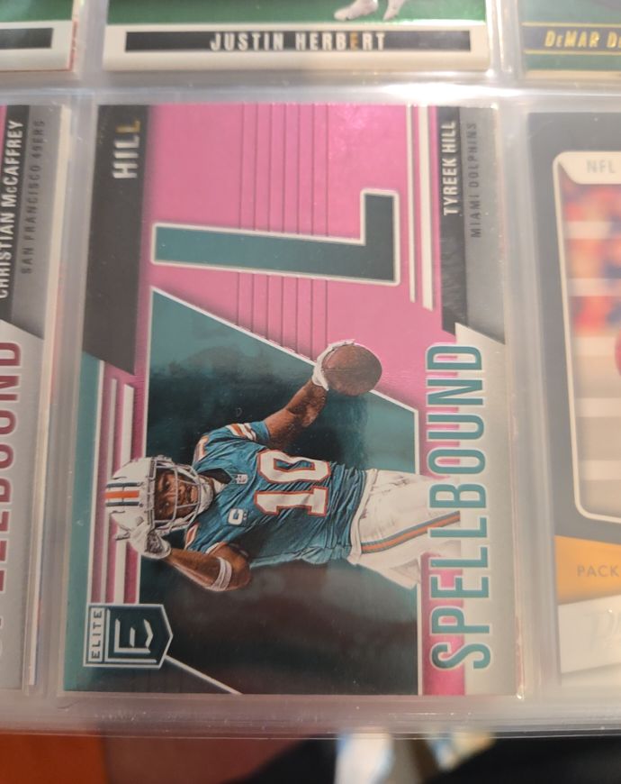 2024 Panini Donruss Elite #4 Tyreek Hill Spellbound Green — front