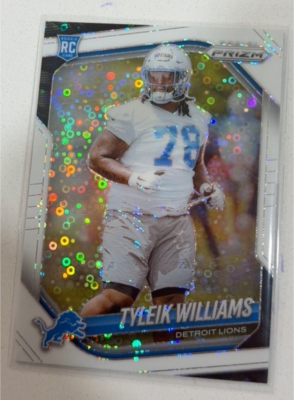 2025 Panini Prizm #328 Tyleik Williams — front