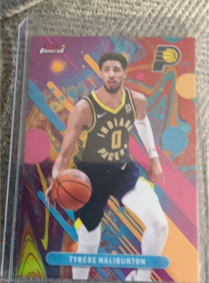 2025-26 Topps Finest #40 Tyrese Haliburton Oil Spill Indiana Pacers — front