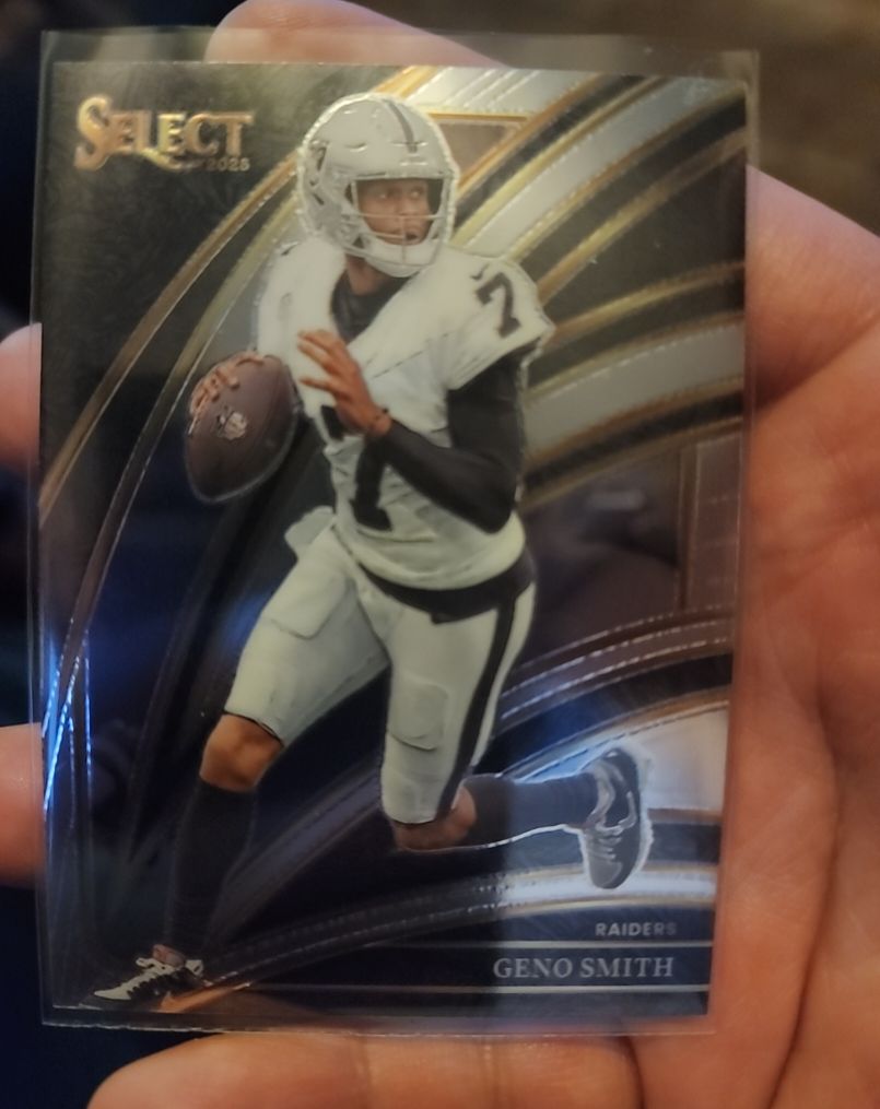 2025 Panini Select #205 Geno Smith Club Level Silver Prizm — front