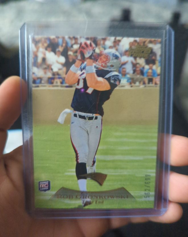 2010 Topps Prime #42 Rob Gronkowski Rookie RC — front