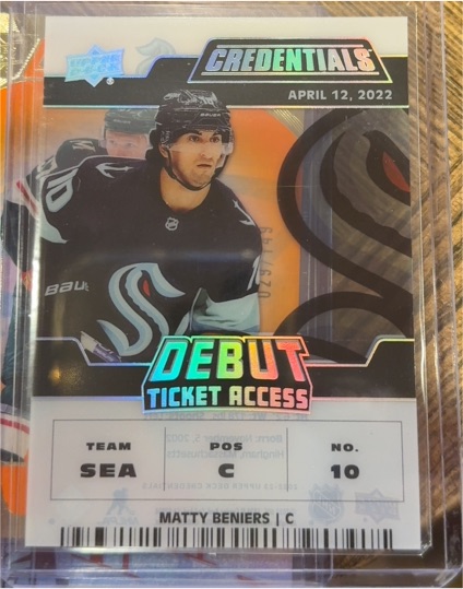2022-23 Upper Deck Credentials Debut Ticket Access Matty Beniers — front