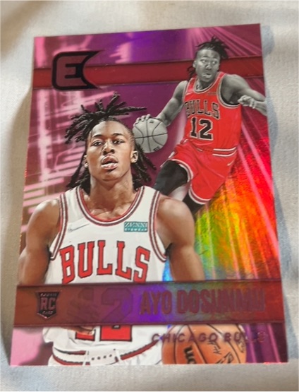 2021-22 Panini Chronicles Essentials #318 Ayo Dosunmu RC Chicago Bulls — front