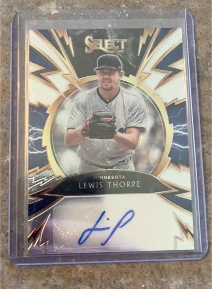 2020 Panini Select Sparks Signatures #SS-LT Lewis Thorpe — front