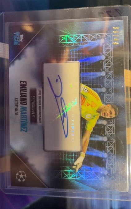 2024 Topps Showtime #ST-EM Emiliano Martinez — front