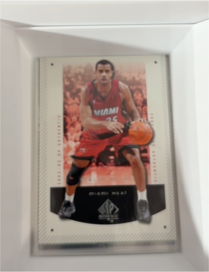 2002-03 Upper Deck SP Authentic #43 Eddie Jones — front