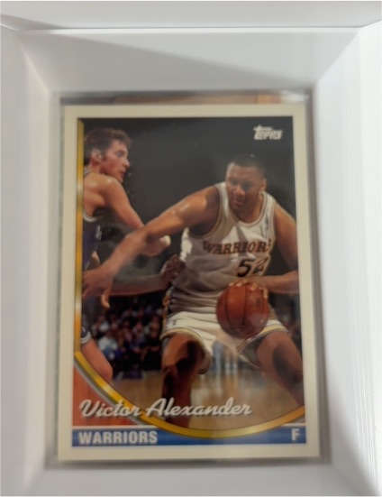 1993-94 Topps #7 Victor Alexander — front