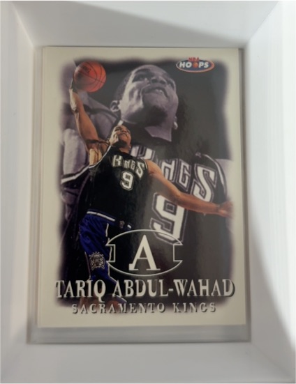 1998 NBA Hoops #A Tariq Abdul-Wahad Sacramento Kings — front