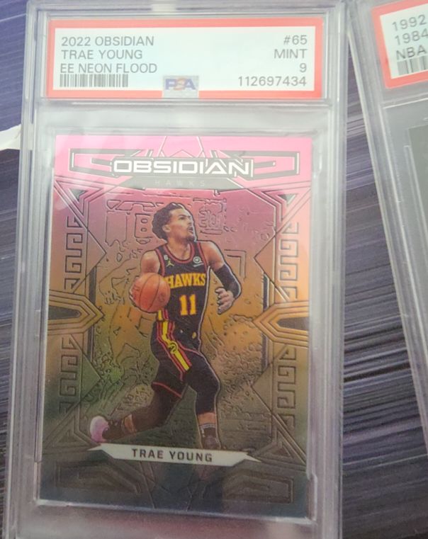 2022 Panini Obsidian #65 Trae Young — front