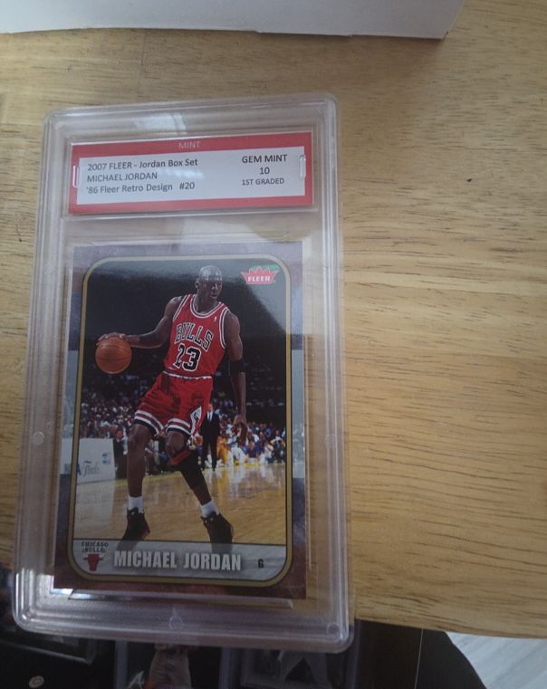 2007 Fleer Jordan Box Set #20 Michael Jordan — front