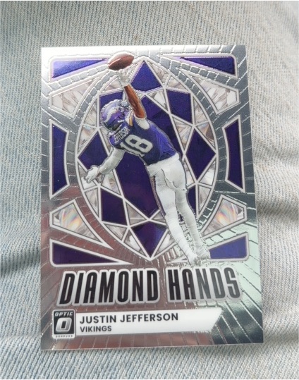 2025 Panini Donruss Optic #8 Justin Jefferson Diamond Hands — front