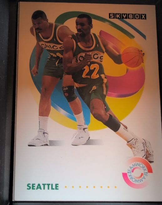 1991-92 SkyBox #483 Eddie Johnson / Ricky Pierce Seattle SuperSonics — front