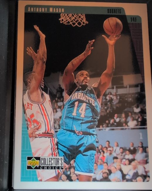 1997-98 Upper Deck Collector's Choice #16 Anthony Mason — front