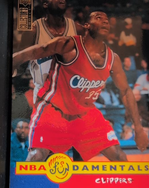 1996-97 Upper Deck Collector's Choice NBA Fundamentals #177 Loy Vaught — front