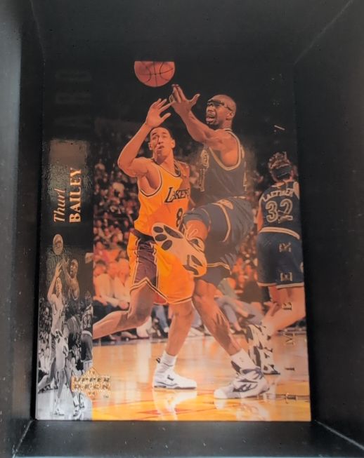 1993-94 Upper Deck Basketball Special Edition Electric Court #133 Thurl Bailey — front